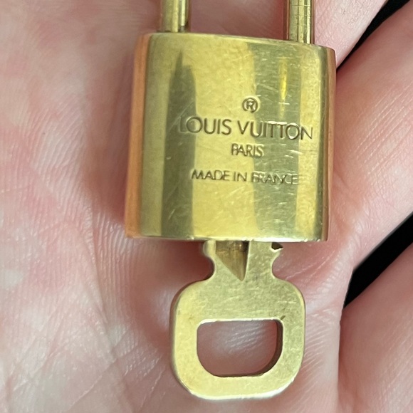 LV Lock & Key Necklace - Picture 7 of 8